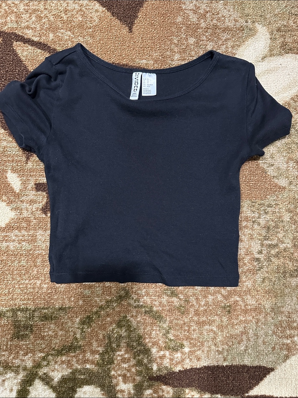 H&M Black Cropped Scoop Neck Tee